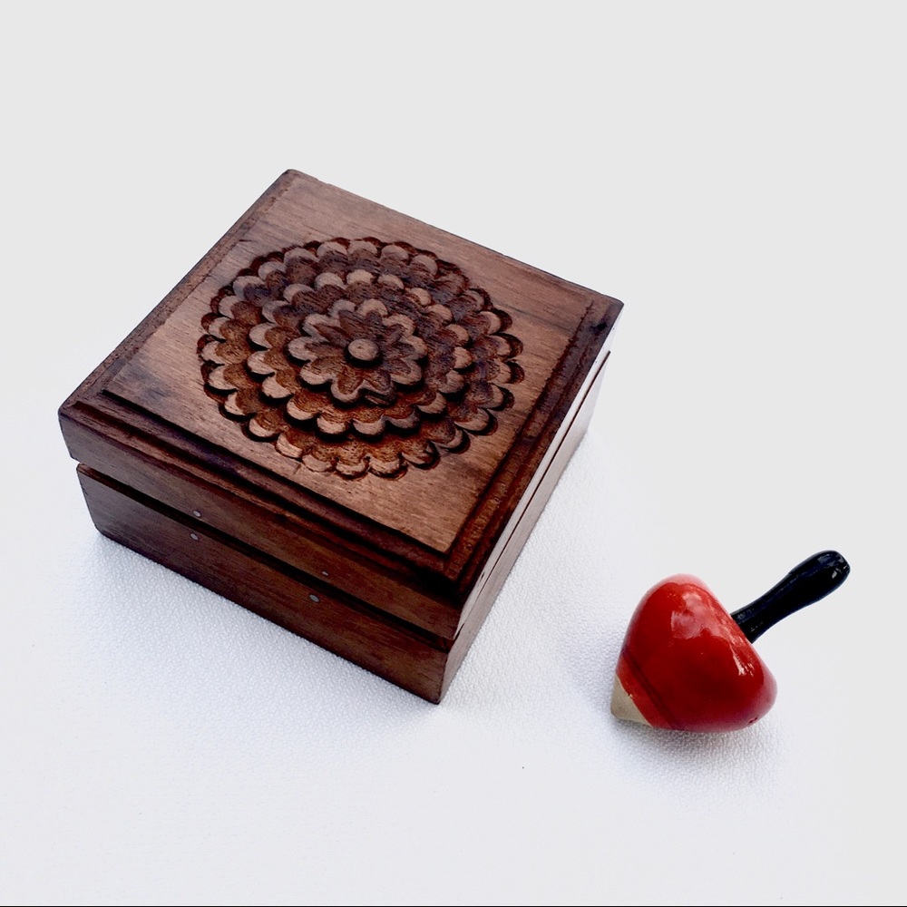 Spinning Top & Box
